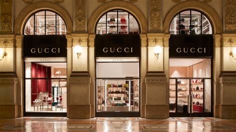 gucci milano öffnungszeiten|boutique gucci milan.